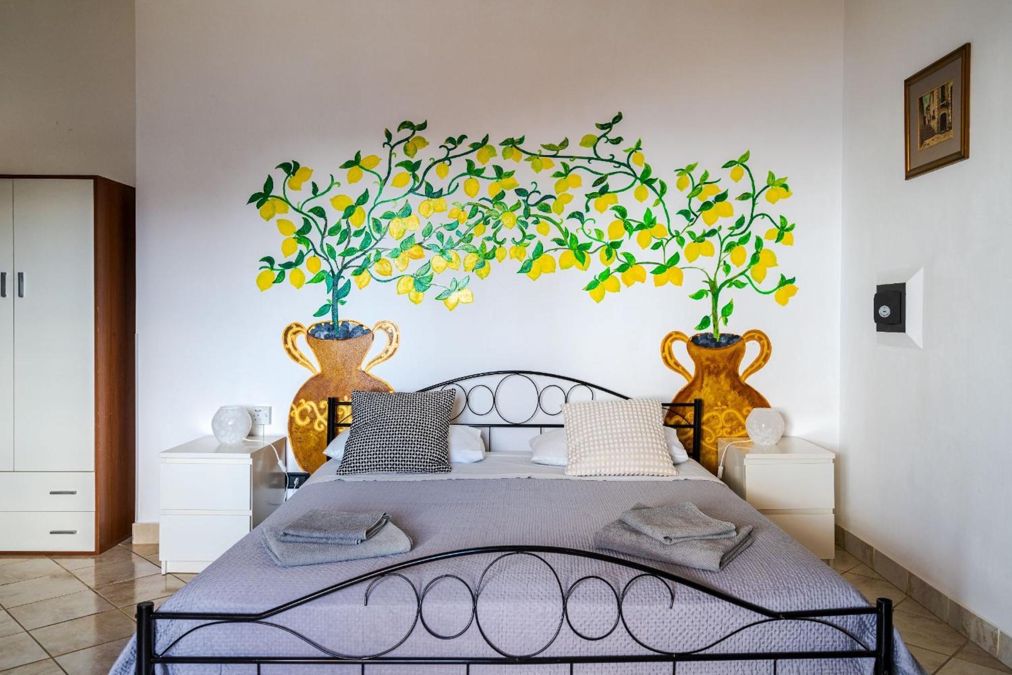 Апартаменты The Lemon Tree Таормина Экстерьер фото